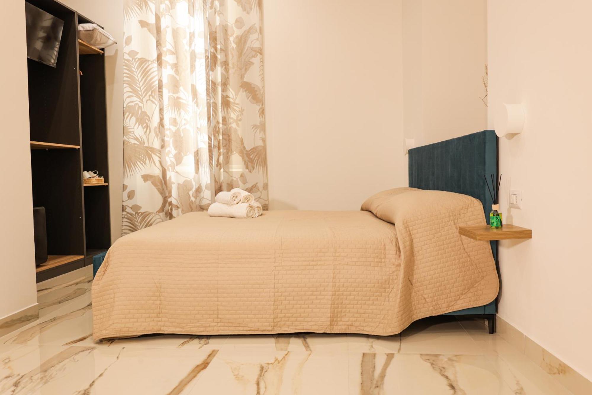 Napoli Station Rooms Zewnętrze zdjęcie