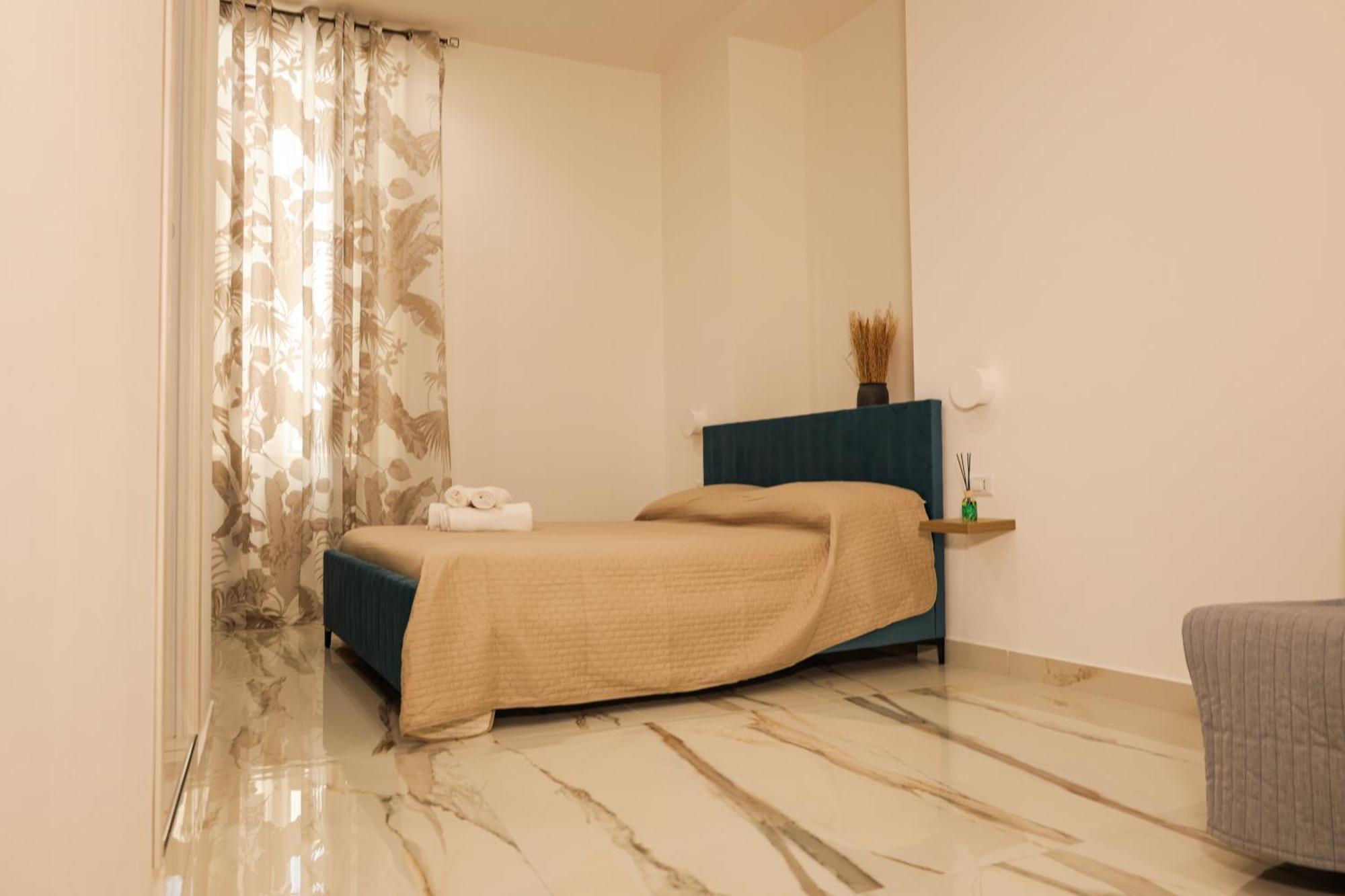 Napoli Station Rooms Zewnętrze zdjęcie